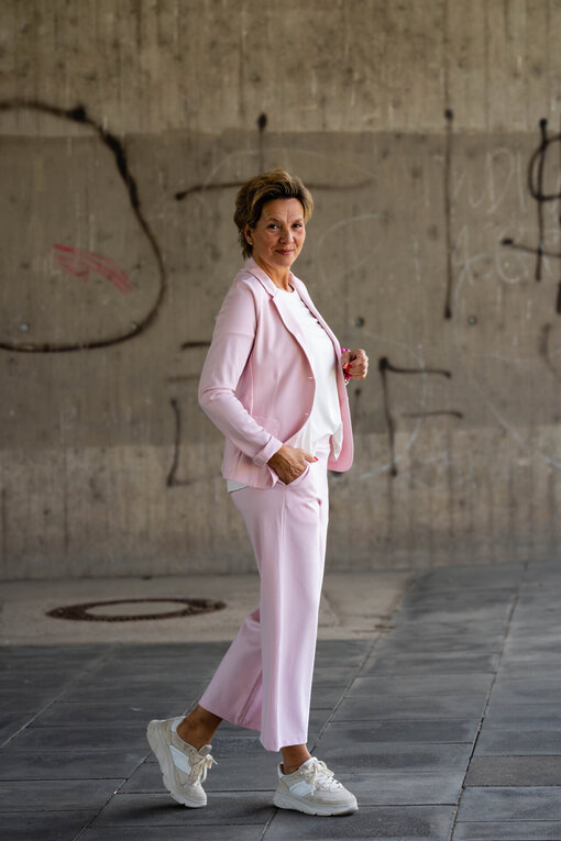 Kurzblazer “SISSI” – rosa (B04) / Culotte-Hose “ANITA”- rosa (H12)