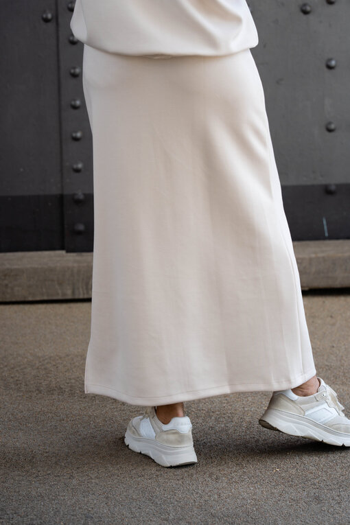 Soft Touch Pullunder “MALU” (GW05) / Soft Touch Rock “PAOLA” (R05)