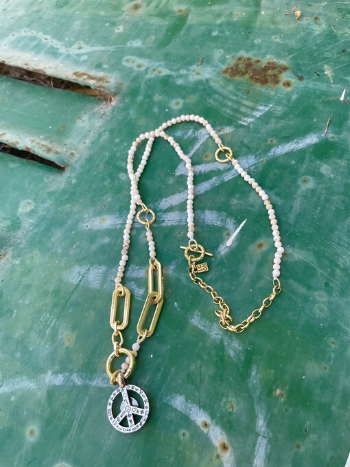 Necklace “HAPPY STONE” (IC69)