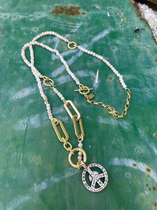 Necklace “HAPPY STONE” (IC69)