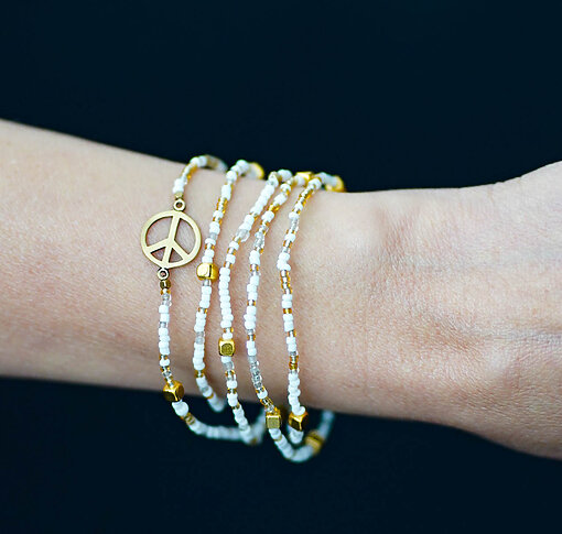 Bracelet “5WRAP SIGN” white/gold (IC32)