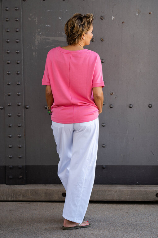 Weiches Shirt “ANNABELLE” soft pink (SE27) / Sommer Hose “OLYMPIA” weiß (H24)