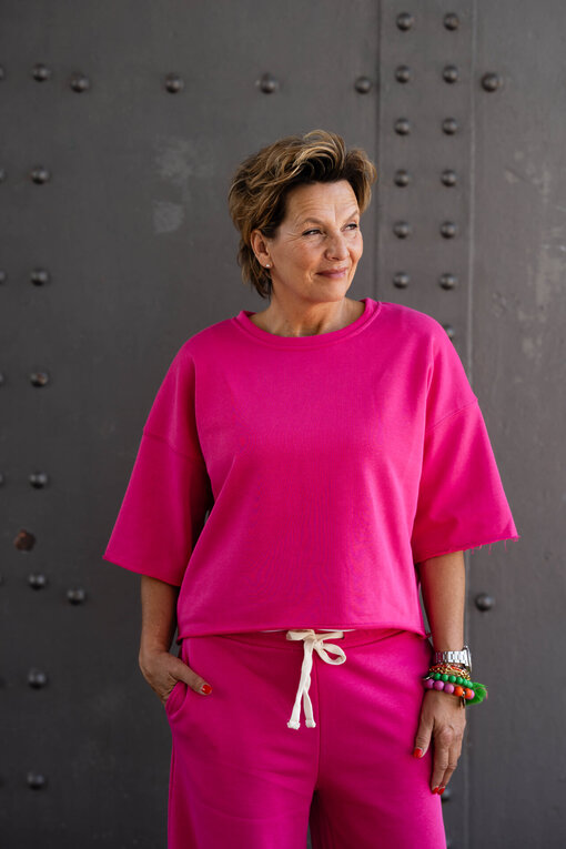 Coole Sweathose “ELIANA” pink (GW240) / Kurzarm Sweater “NOOR” (GW26)