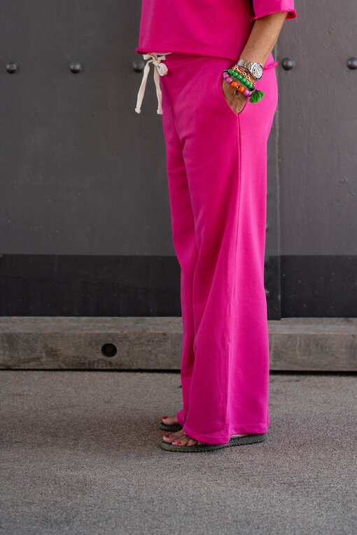 Coole Sweathose “ELIANA” pink (GW240) / Kurzarm Sweater “NOOR” (GW26)