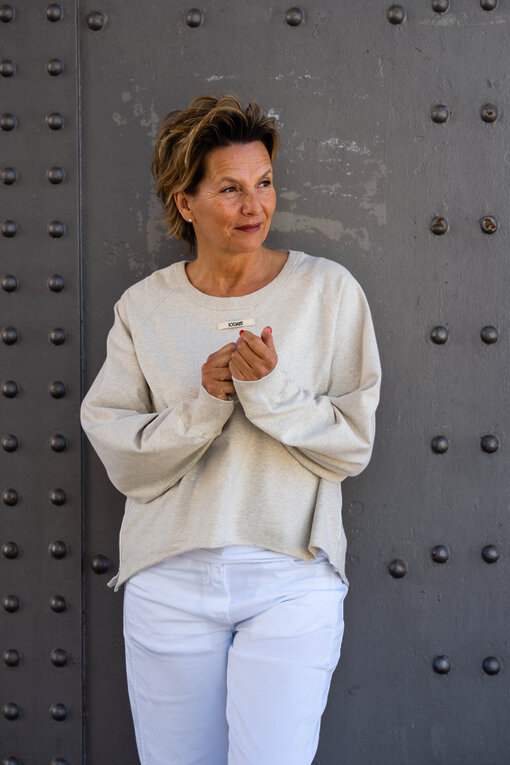 Relax Fit Sweater “LEANDRA” (10D51) / Sommer Hose “OLYMPIA” weiß (H24)