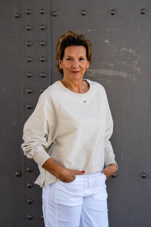 Relax Fit Sweater “LEANDRA” (10D51) / Sommer Hose “OLYMPIA” weiß (H24)