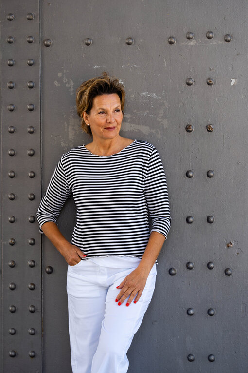 Streifenshirt “JANICE” schwarz/weiß (BA12) / Sommer Hose “OLYMPIA” weiß (H24)