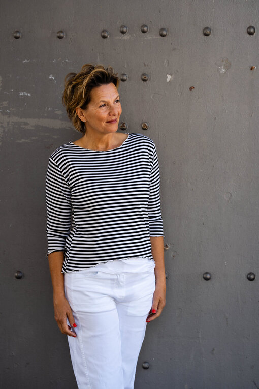 Streifenshirt “JANICE” schwarz/weiß (BA12) / Sommer Hose “OLYMPIA” weiß (H24)