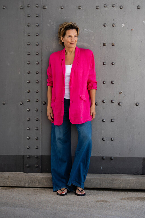 Oversized Leinenblazer “VIOLA” fuchsia (GW62)/Jeans “KALEA”- carton blue (ER33)