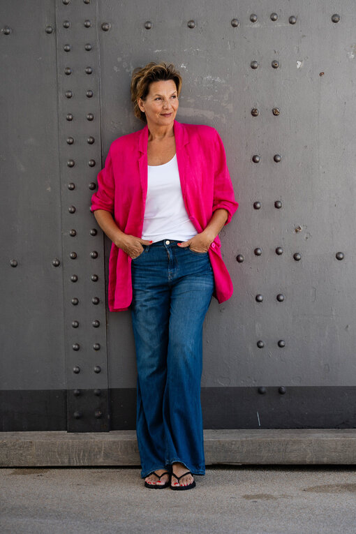 Oversized Leinenblazer “VIOLA” fuchsia (GW62)/Jeans “KALEA”- carton blue (ER33)