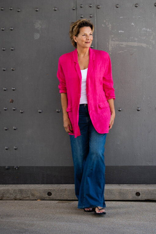 Oversized Leinenblazer “VIOLA” fuchsia (GW62)/Jeans “KALEA”- carton blue (ER33)