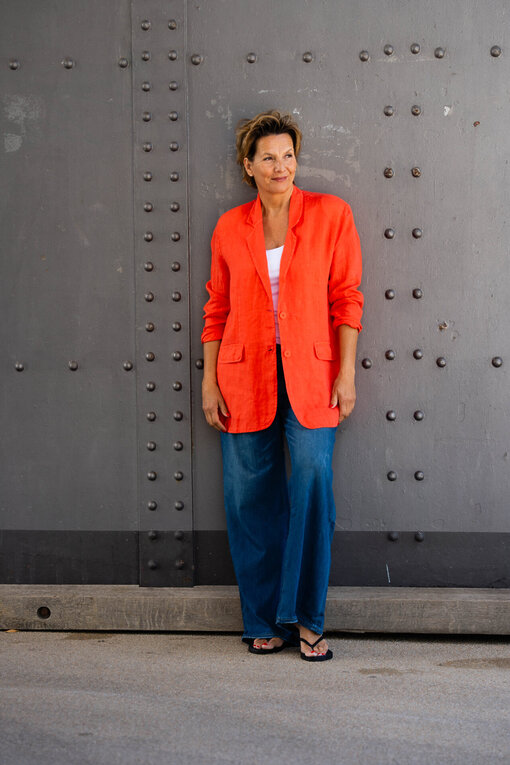 Oversized Leinenblazer “VIOLA” orange (GW62)/Jeans “KALEA”- carton blue (ER33)