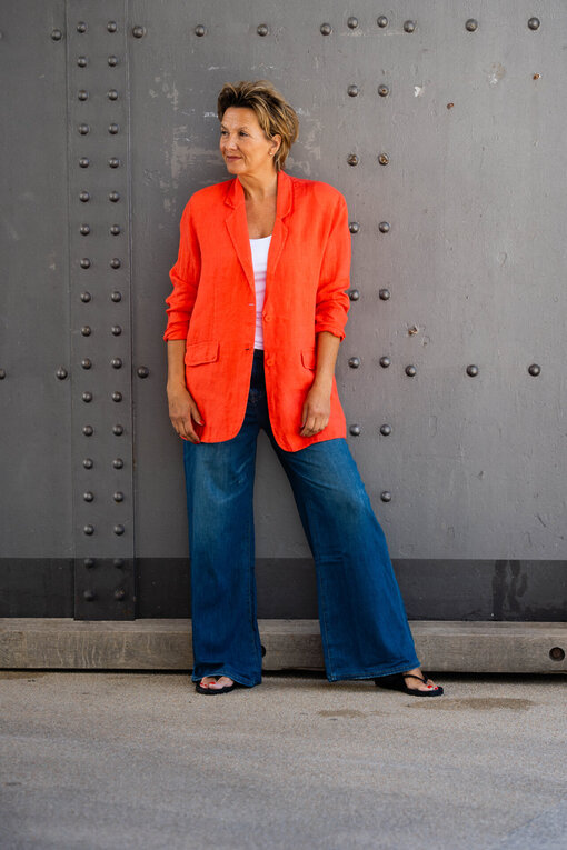 Oversized Leinenblazer “VIOLA” orange (GW62)/Jeans “KALEA”- carton blue (ER33)