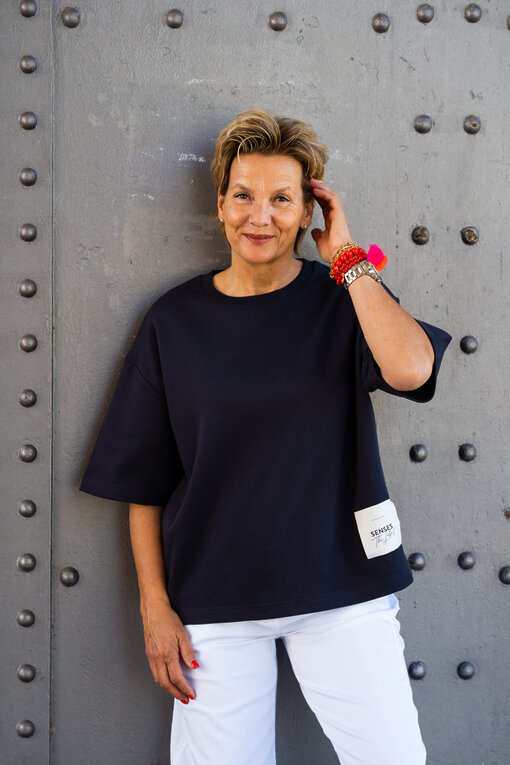 Sommer Sweater “ANTJE” night navy (SE12) / Sommer Hose “OLYMPIA” (H24)