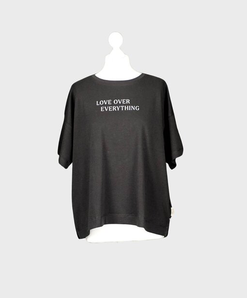 Lockeres Shirt “INARA” black (SE02)