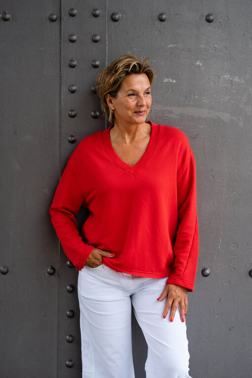 Casual Longsleeve “THALISA” real red (ER22)/Sommer Hose “OLYMPIA” weiß (H24)