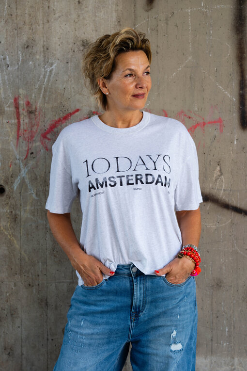 Logo Shirt “NAILA” white grey melee (10D60) /  Jeans “KALEA” – middle blue (ER16)