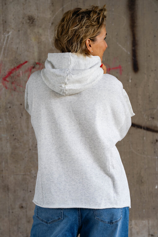 Statement Hoodie “LESLEY” (10D52)/Jeans “KALEA” – middle blue (ER16)