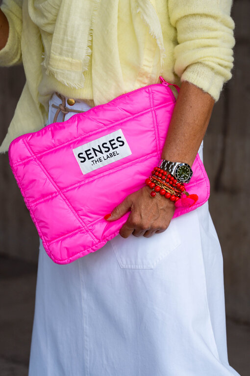 Puffer Tablet Case “AMAL” vivid pink (SE46)