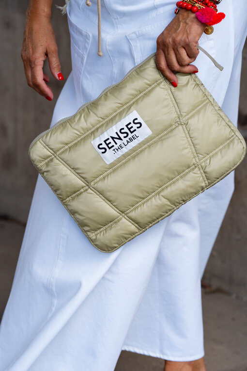Puffer Tablet Case “AMAL” light sage (SE46)