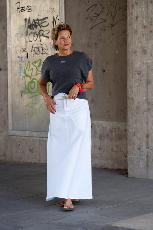 Raffiniertes Shirt “NOEMI” (10D69)/High Waist Rock “SELINA” optic white (10D77)