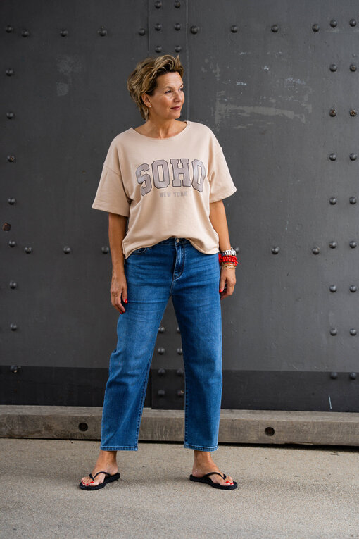 Cooler Kurzarm Sweater “SOHO” nude (GW63)/Lässige Mom Jeans “DILARA” jeansblau (H16)