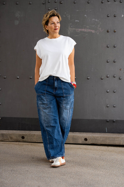 Ärmelloses Shirt “MARITA” wollweiß (BA50) /Coole Jeans “AURI” middle blue (H43)