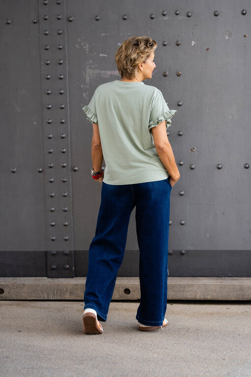 Volant-Ärmel Shirt “DALIAH” lindgrün (BA22)/ Weite Jeans “YIBBIE” dark blue  (H36)