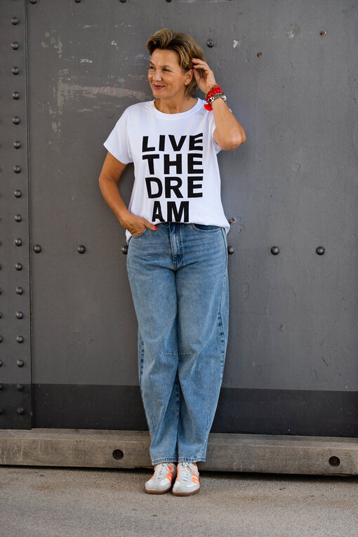 Statement Shirt “BEAU” white (BA55)/Weite Jeans “ALika” light blue (H41)
