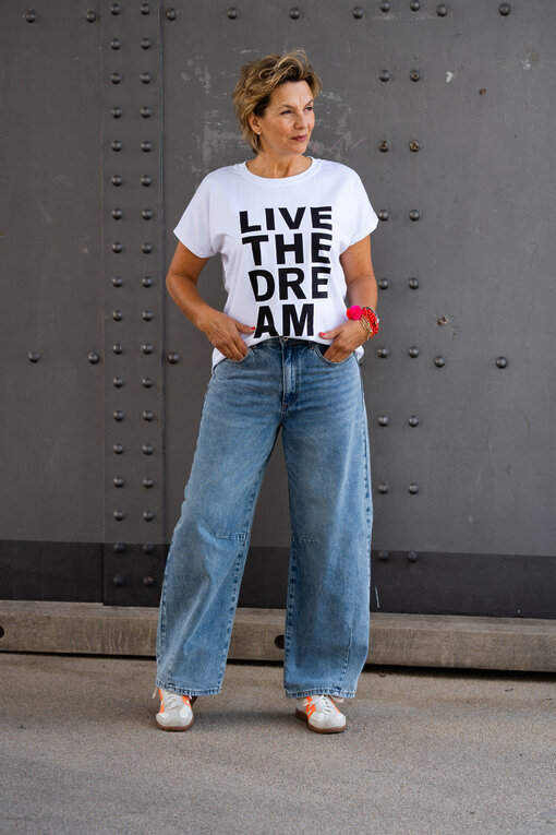Statement Shirt “BEAU” white (BA55)/Weite Jeans “ALika” light blue (H41)