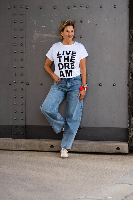 Statement Shirt “BEAU” white (BA55)/Weite Jeans “ALika” light blue (H41)
