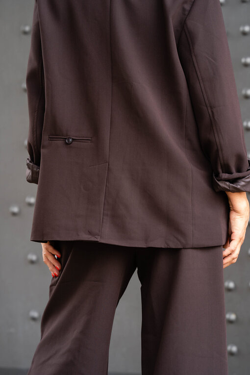 Stylischer Blazer “VIKTORIA” (B01) / Weite Hose “ADELINA” (H08)