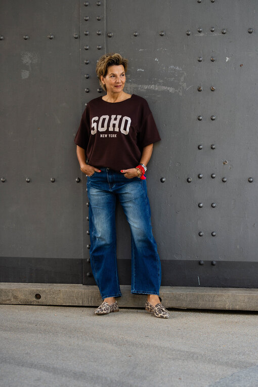 Kurzarm Sweater “SOHO” schokobraun (GW63) / Coole O-Shape Jeans “DAKOTA” jeansblau (H21)