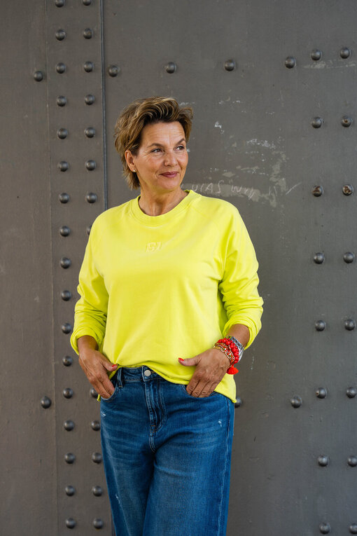 Soft Touch Sweater “LUNA” electric (PI17)