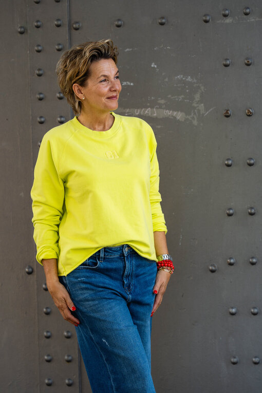 Soft Touch Sweater “LUNA” electric (PI17)