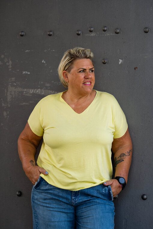 Basic Kurzarmshirt “INES” sonnengelb (BA69)