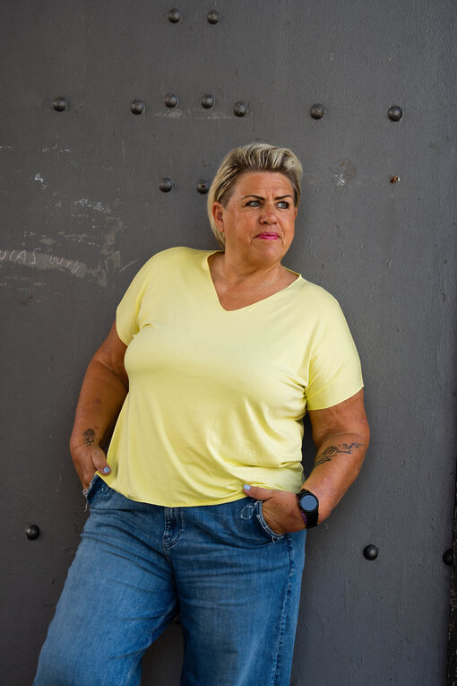 Basic Kurzarmshirt “INES” sonnengelb (BA69)