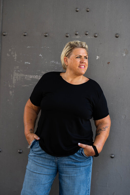 Kurzarmshirt “INDIRA XXL” schwarz (BA71)