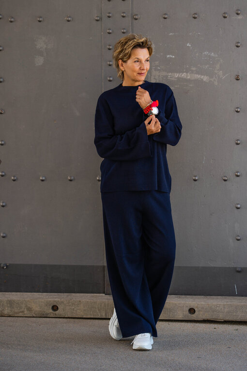 Lässige Feinstrick Hose “NESSI” marine (ER61) / Feinstrickpullover “JOIE” marine (ER59)