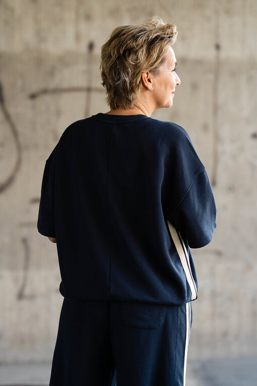 Kurzarm Sweater “MICHELLE” dark navy (10D25)/Lässige Joggerhose “ZARIA” dark navy (10D11)