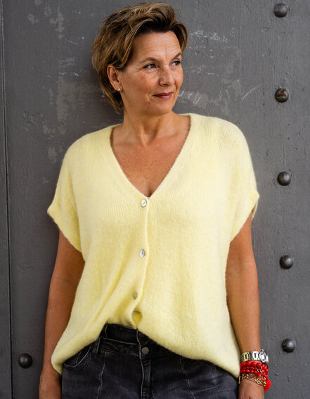 FRAUENSACHE - Kuschelige Strickweste "TUANA" (GW92)