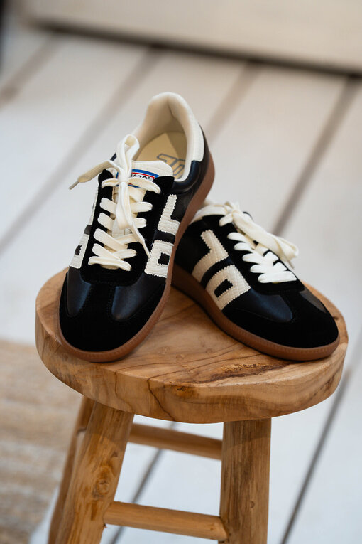 Retro Sneaker “CLOUD” – black/milk (BB14)