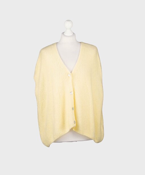 Kuschelige Strickweste “TUANA” pastell gelb (GW92)