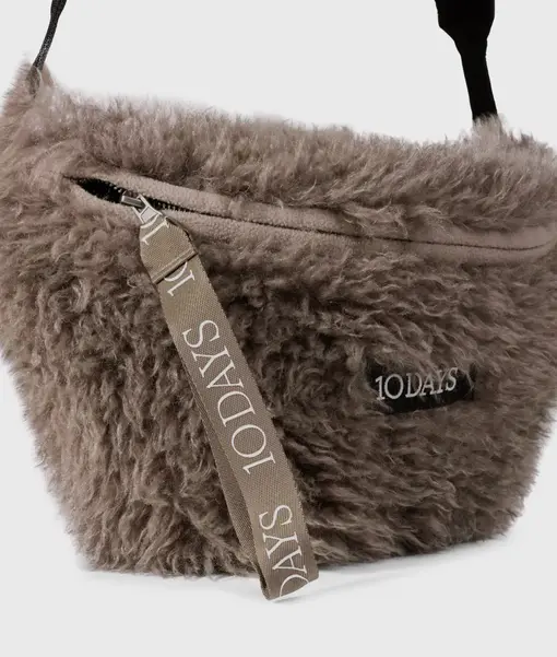 Hairy Cross Body Bag “PEYTON” moonrock (10D48)