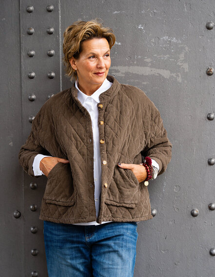 FRAUENSACHE - Feine Cord Steppjacke "JASMINA" (GW81)