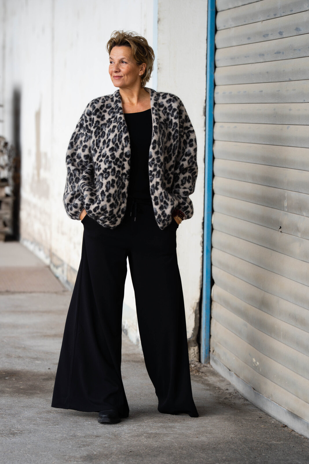 Wide Leg Pants Crepe “NAOMI” (10D70)/ Leo Cardigan “FRAUKE” (10D12)