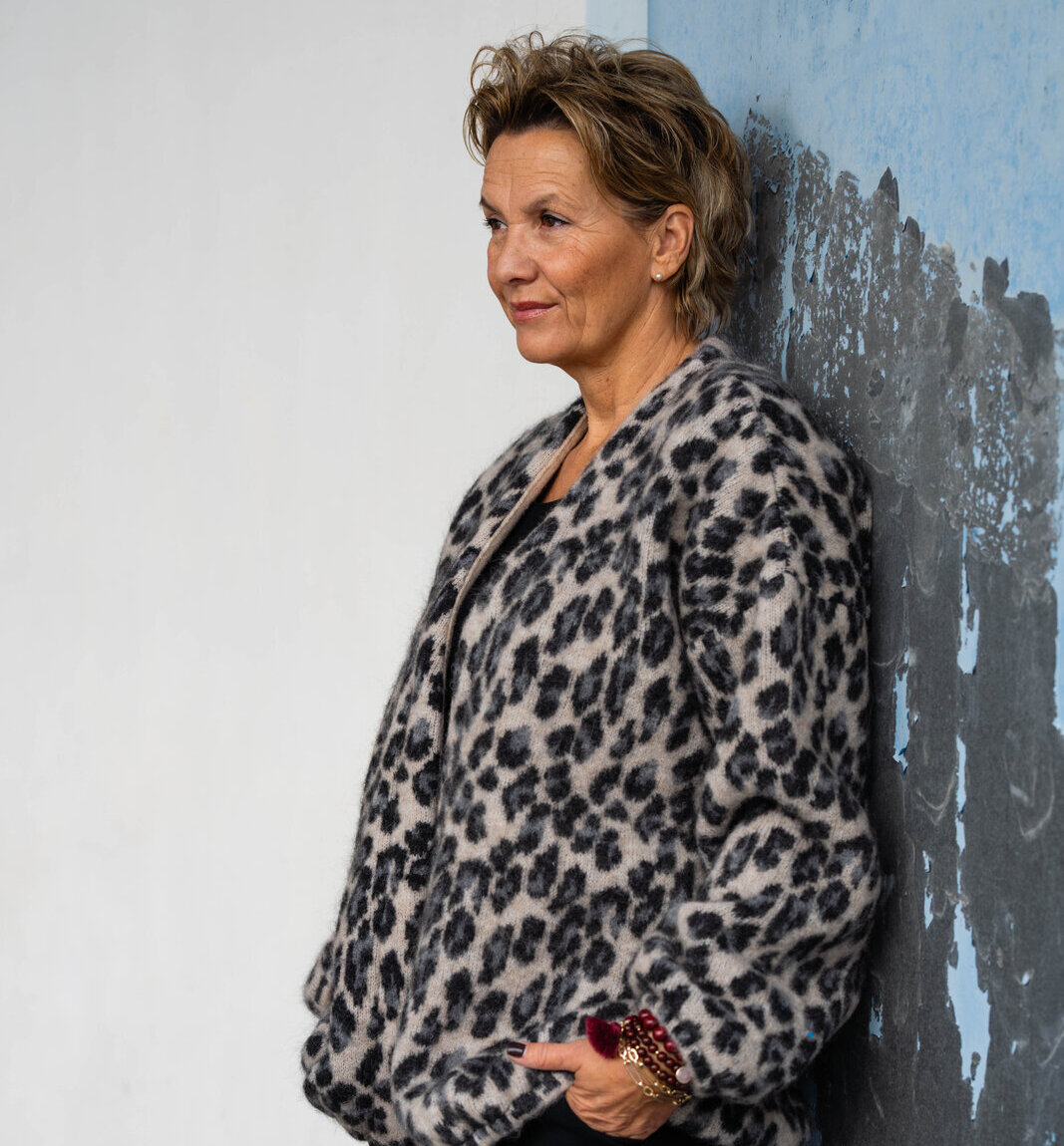 Wide Leg Pants Crepe “NAOMI” (10D70)/ Leo Cardigan “FRAUKE” (10D12)