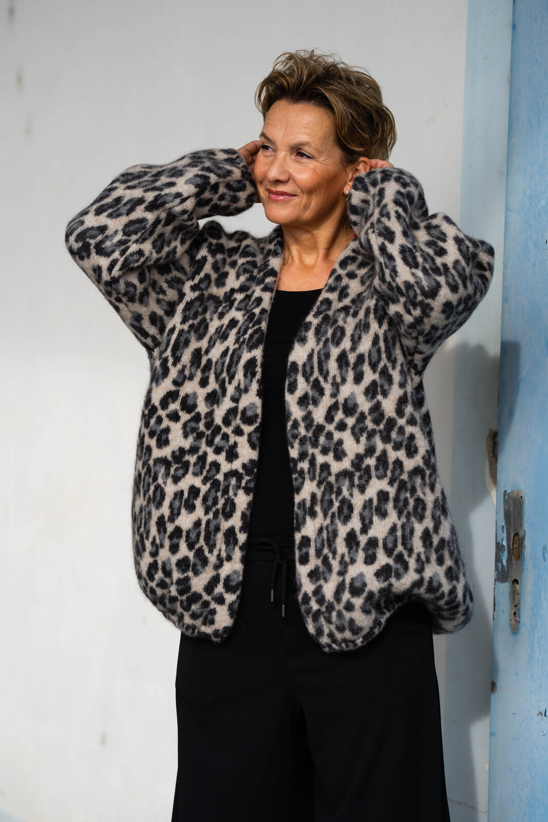 Leo Cardigan “FRAUKE” (10D12)