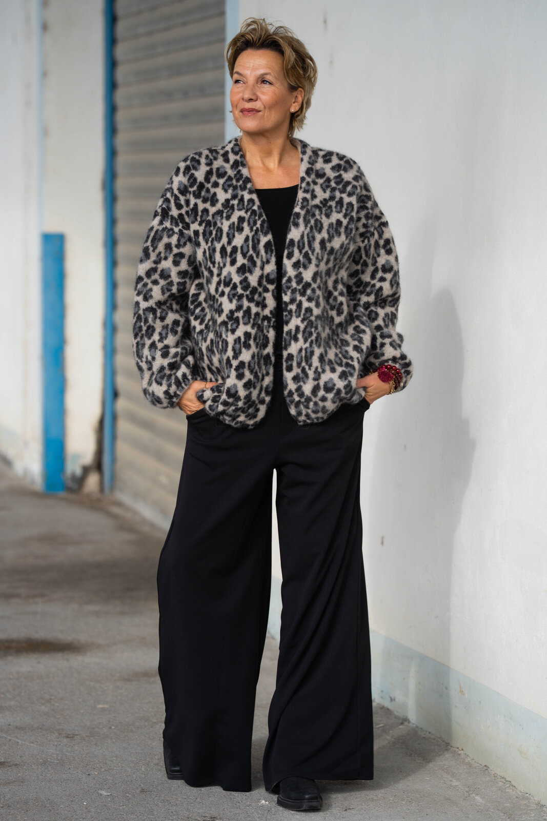 Wide Leg Pants Crepe “NAOMI” (10D70)/ Leo Cardigan “FRAUKE” (10D12)
