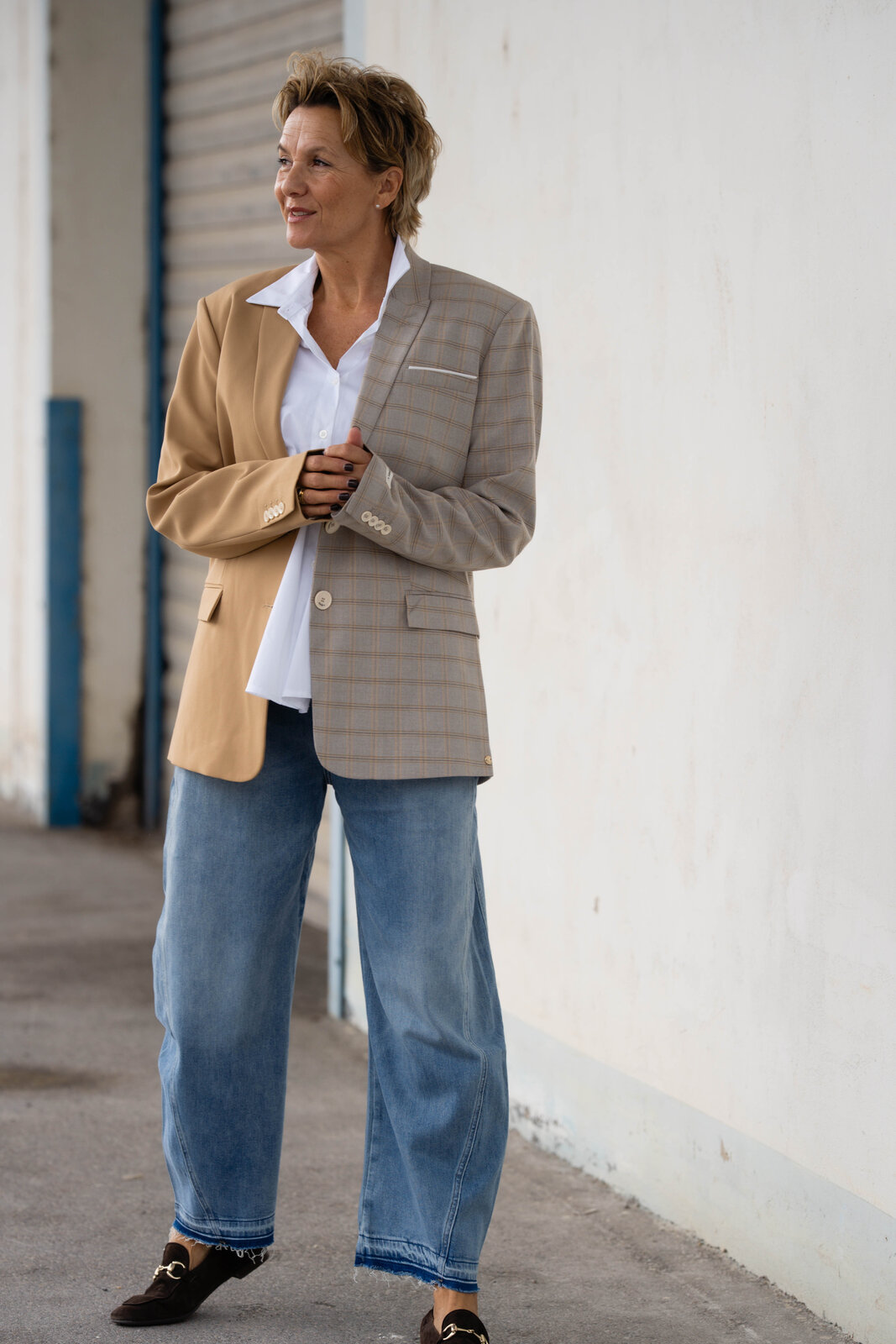 Jeans “NORALIE” – peak blue (ER47)/ Blazer “SUUS” (JV01)